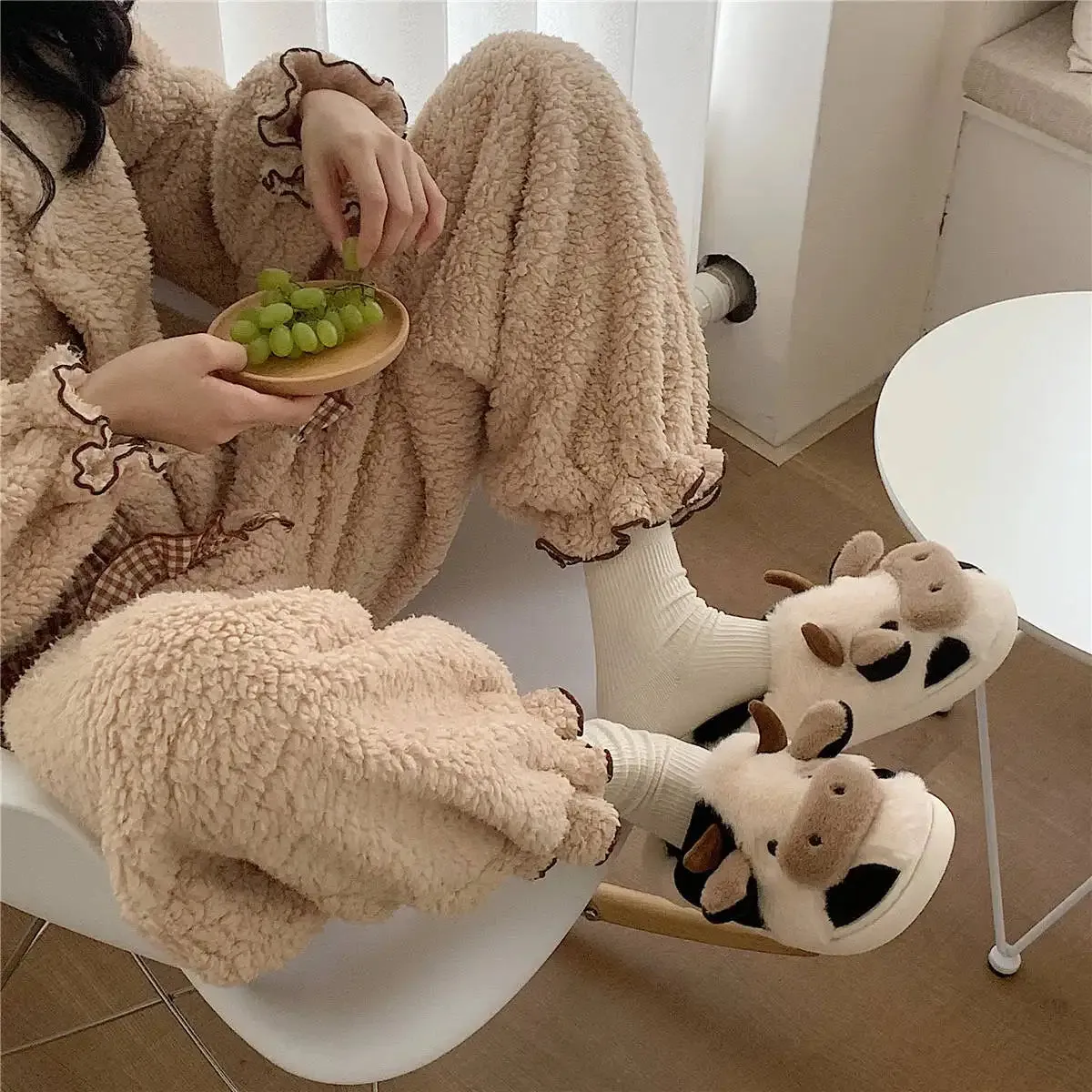 Avery - Kawaii Cow Fluffy Winter Slippers