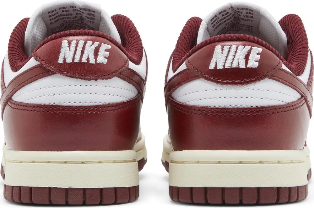 Dunk Low Premium 'Vintage Red' (W)