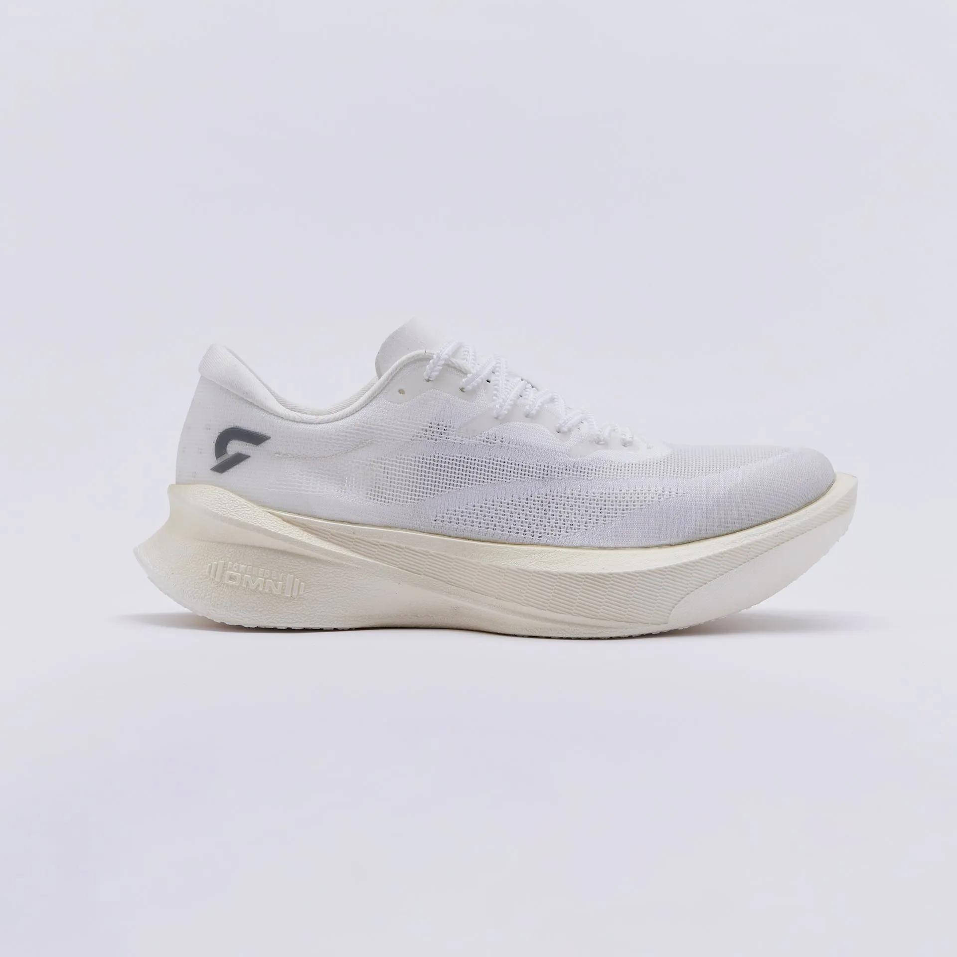 Dynafish 001 Carbon Road Running Shoes (White)