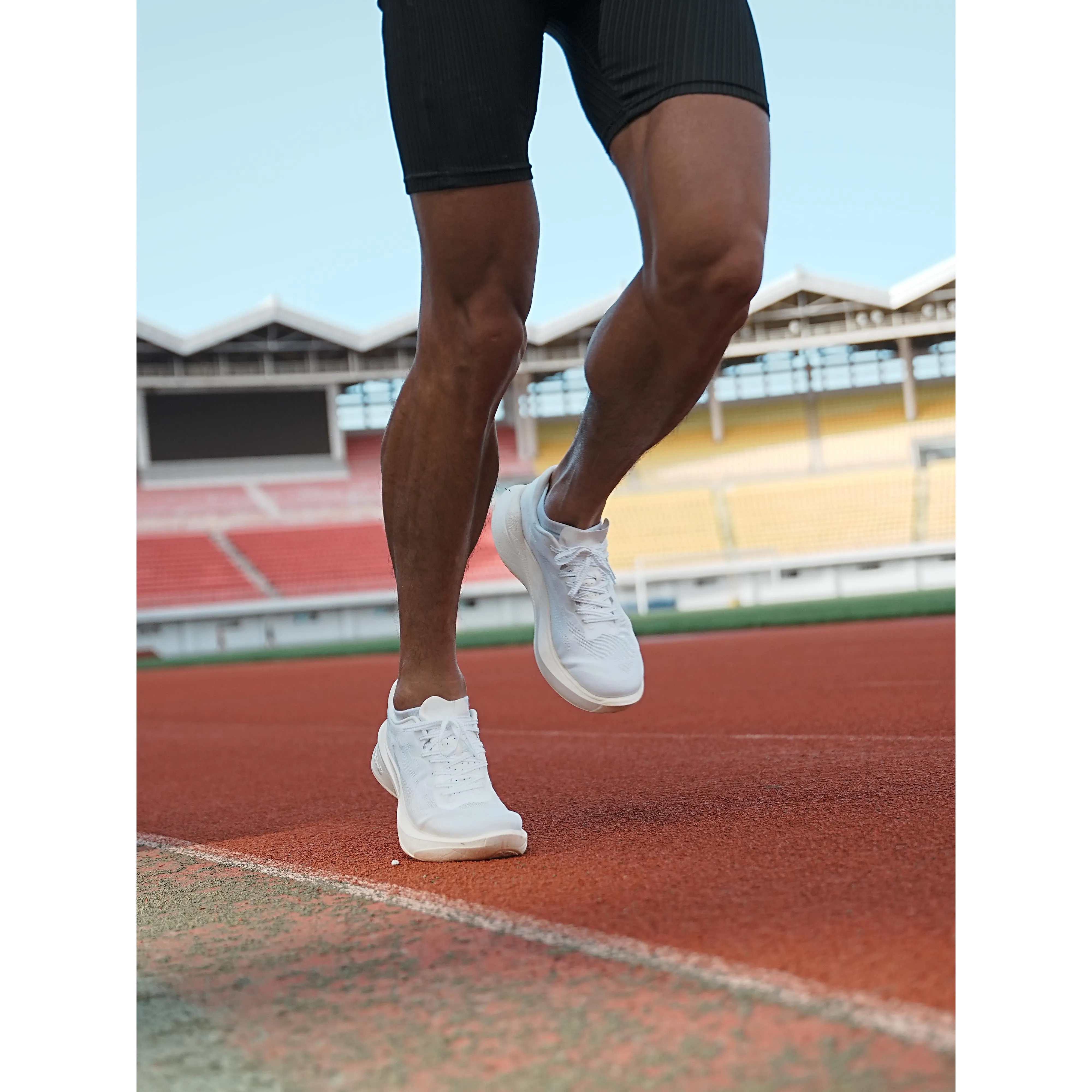 Dynafish 001 Carbon Road Running Shoes (White)