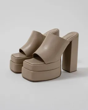 The Statement Heel Mocha