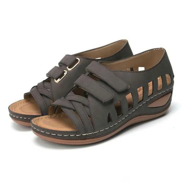 Women's Retro Round Toe Wedge Hollow Sandals 78653255C